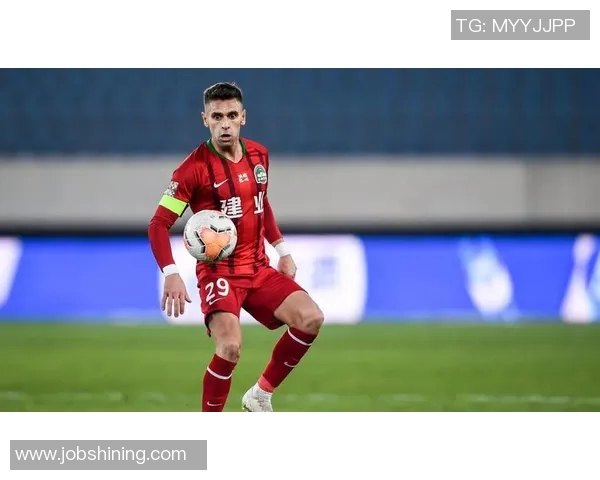 西安篮球队战术引发热议球迷与专家各执己见探讨球队未来发展方向